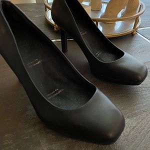 Women Rockport Pumps